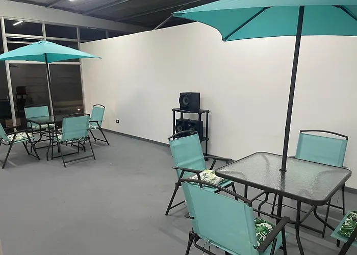 Hotel Sabana Inn